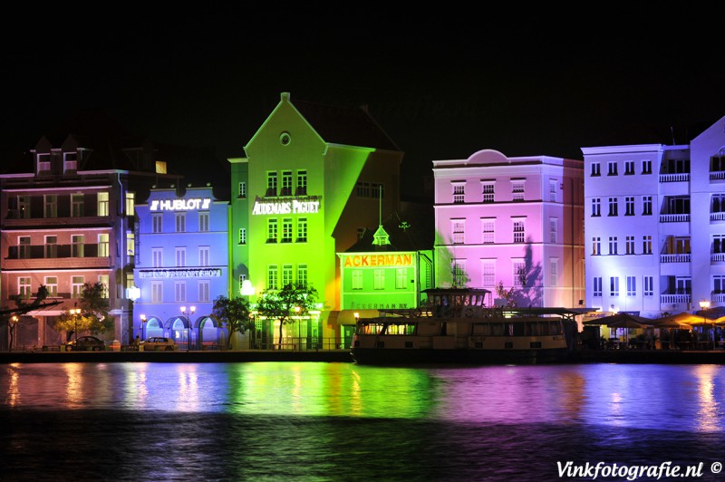 Willemstad bij nacht