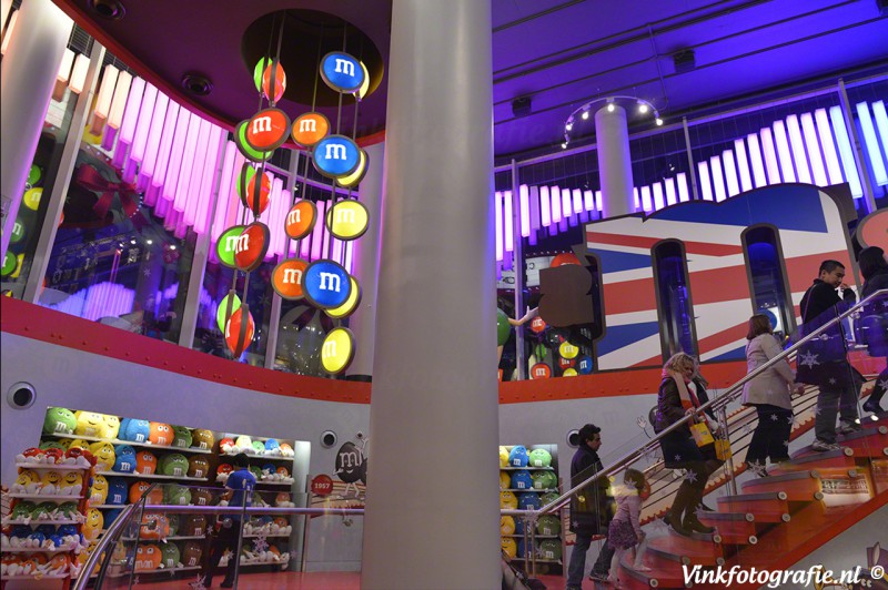 M&M shop