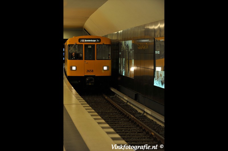 Metro Brandenburger tor